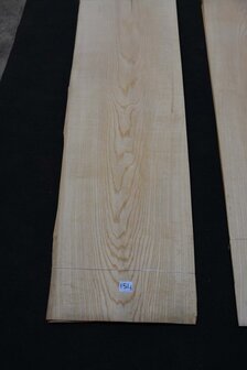 Essen fineer 227 x 55-72 cm | 0.6mm | 1,4415m&sup2;