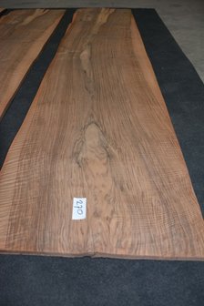 Frans noten fineer moir&eacute; 270 x 57 cm | 0.8mm | 1,530m&sup2;