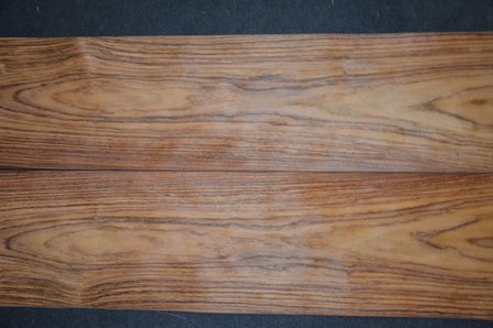 Indisch palissander fineer 256 x 28-29 cm | 0.6 mm | 0,7296m&sup2;