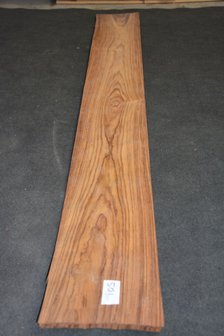 Indisch palissander fineer 270 x 26-31 cm | 0.6 mm | 0,7695m&sup2;