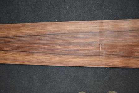 Indisch palissander fineer 248 x 11-13 cm | 0.6 mm | 0,2976m&sup2;