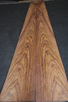 Indisch palissander fineer 307 x 20-21 cm | 0.6 mm | 0,629m&sup2;