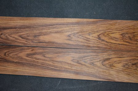 Indisch palissander fineer 307 x 20-21 cm | 0.6 mm | 0,629m&sup2;
