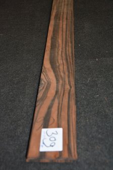 Coromandel fineer 98 x 8-9 cm | 0.6mm | 0,0833m&sup2;