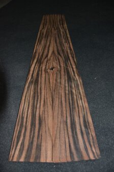 Coromandel fineer 131 x 9 cm | 0.6mm | 0,1179m&sup2;