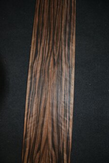 Coromandel fineer 131 x 9 cm | 0.6mm | 0,1179m&sup2;