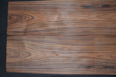 Santos palissander fineer 216 x 27 cm | 0.6 mm | 0,5832m&sup2;