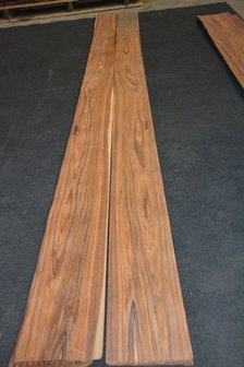 Santos palissander fineer 298 x 19 cm | 0.6 mm | 0,5662m&sup2;