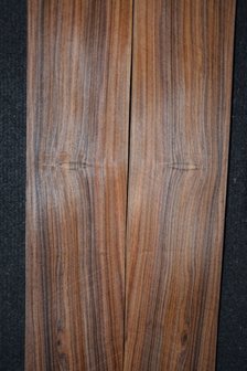 Santos palissander fineer 202 x 9-11 cm | 0.6 mm | 0,202m&sup2;