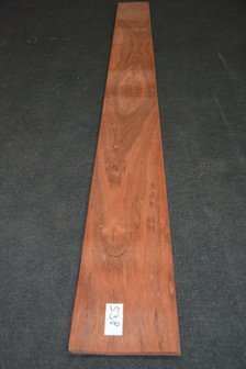 Afrikaans palissander fineer 250 x 22 cm | 0.6 mm | 0,55m&sup2;