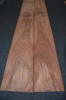 Afrikaans palissander fineer 255 x 30 cm | 0.6 mm | 0,765m&sup2;