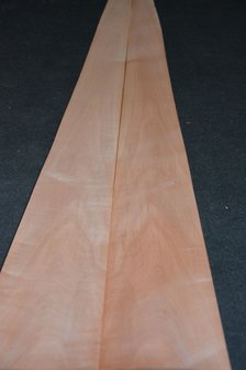 Peren fineer 200 x 11-16 cm | 0.6 mm | 0,27m&sup2;