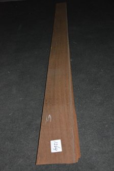 Wenge fineer 226 x 14-20 cm | 0.6 mm | 0,32m&sup2;