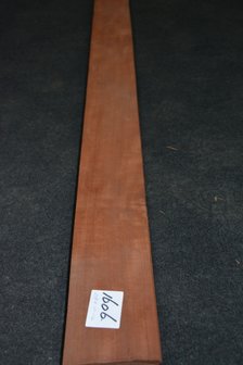 Moabi fineer 218 x 10-12 cm | 0.6 mm | 0,24m&sup2; 