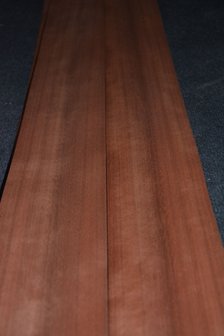 Moabi fineer 196 x 11 cm | 0.6 mm | 0,22m&sup2; 