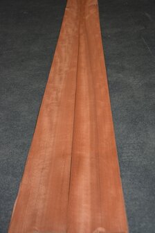 Moabi fineer 265 x 12-13 cm | 0.6 mm | 0,33m&sup2;