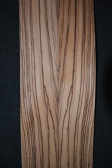 Zebrano fineer 330 x 11-11,5 cm | 0.6 mm | 0,37m&sup2;