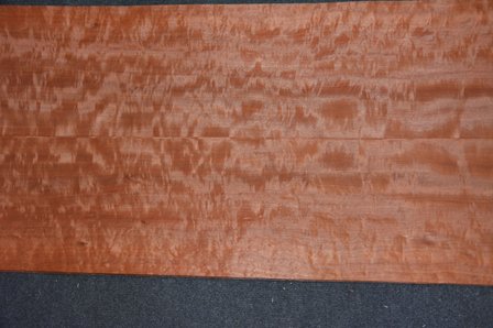 Makore fineer 213 x 23 cm | 0.6mm | 0,49m&sup2;