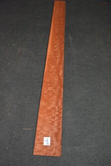 Makore fineer 213 x 16 cm | 0.6mm | 0,34m&sup2;