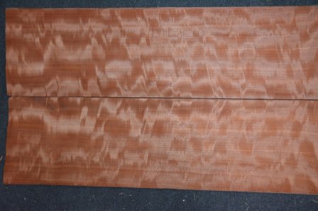 Makore fineer 223 x 25-27 cm | 0.6mm | 0,58m&sup2;