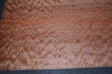 Makore fineer 213 x 40-41 cm | 0.6mm | 0,86m&sup2;