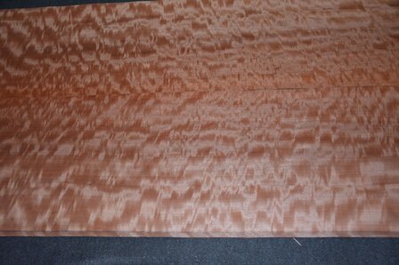 Makore fineer 213 x 40-41 cm | 0.6mm | 0,86m&sup2;