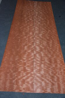 Makore fineer 213 x 40-41 cm | 0.6mm | 0,86m&sup2;