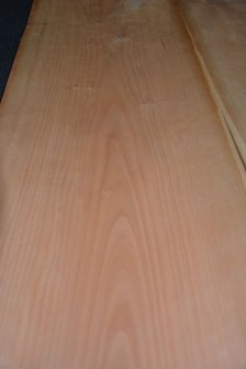 Kersen fineer 94 x 32 cm | 0.6mm | 0,3m&sup2;
