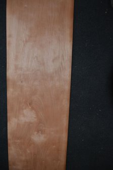 Kersen fineer 296 x 31-33 cm | 0.6mm | 0,95m&sup2;