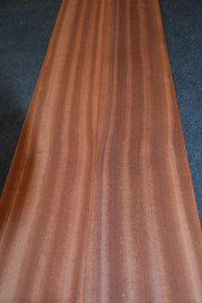 Sipo mahonie fineer 225 x 15 cm | 0.6mm | 0,3375