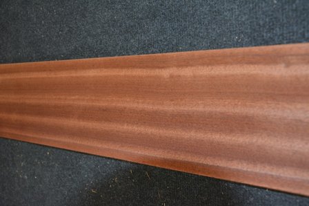 Sipo mahonie fineer 225 x 15 cm | 0.6mm | 0,3375