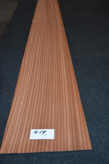 Sapelli mahonie fineer 221 x 24-26 cm | 0.6mm | 0,553m&sup2;