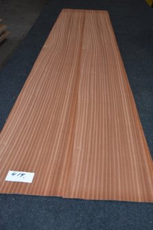 Sapelli mahonie fineer 221 x 24-26 cm | 0.6mm | 0,553m&sup2;