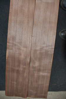 Amerikaans noten fineer 425 x 20-24 cm | 0.6mm | 0,935m&sup2;