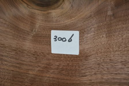 Amerikaans noten fineer 425 x 20-24 cm | 0.6mm | 0,935m&sup2;