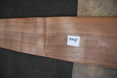 Amerikaans noten fineer 435 x 17-19 cm | 0.6mm | 0,783m&sup2;