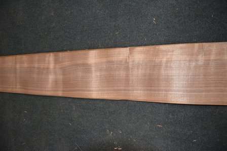 Amerikaans noten fineer 435 x 17-19 cm | 0.6mm | 0,783m&sup2;