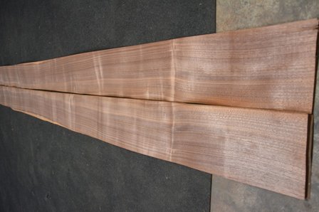 Amerikaans noten fineer 435 x 17-19 cm | 0.6mm | 0,783m&sup2;
