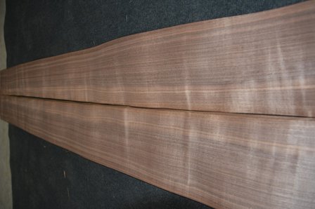 Amerikaans noten fineer 435 x 17-19 cm | 0.6mm | 0,783m&sup2;
