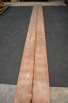 Amerikaans noten fineer 440 x 20 cm | 0.6mm | 0,880m&sup2;