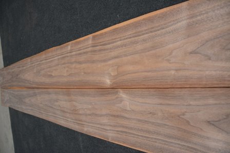 Amerikaans noten fineer 440 x 20 cm | 0.6mm | 0,880m&sup2;