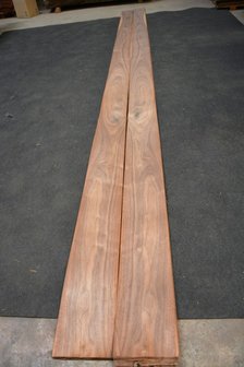 Amerikaans noten fineer 440 x 17 cm | 0.6mm |  0,748m&sup2;