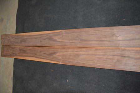 Amerikaans noten fineer 440 x 17 cm | 0.6mm |  0,748m&sup2;