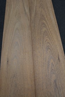 Bruinhart fineer 325 x 22 cm | 0.6mm | 0,715m&sup2;