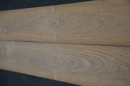 Bruinhart fineer 325 x 19-22 cm | 0.6mm | 0,666m&sup2;