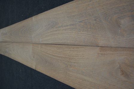 Bruinhart fineer 325 x 19-22 cm | 0.6mm | 0,666m&sup2;