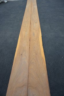 Bruinhart fineer 325 x 15 cm | 0.6mm | 0,488m&sup2;