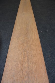 Bruinhart fineer 325 x 27 cm | 0.6mm | 0,878m&sup2;