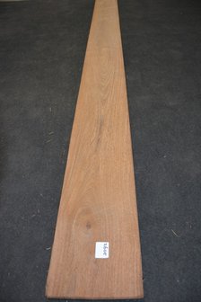 Bruinhart fineer 325 x 27 cm | 0.6mm | 0,878m&sup2;