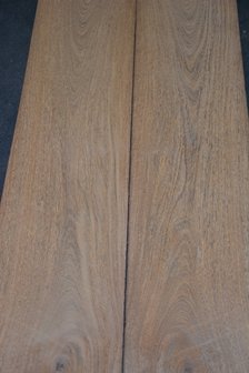 Bruinhart fineer 325 x 27 cm | 0.6mm | 0,878m&sup2;